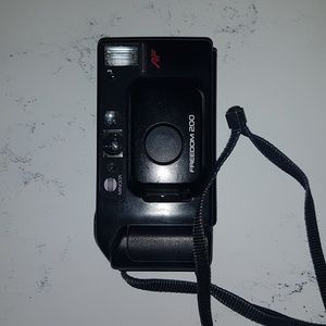 Minolta Freedom 200 35mm Film Photo  Camera vintage